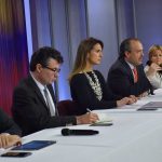 Gobierno asume manejo de recursos de salud, educación y agua potable de La Guajira, anunció el Ministro de Hacienda junto con titulares de las carteras relacionadas con el tema, el Secretario General de la Presidencia y el Director del DNP.