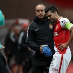 Falcao recibe Golpe en la Cadera