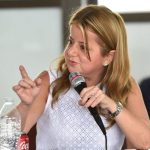 La ministra Elsa Noguera llegó desde esta mañana a Mocoa con un equipo del Viceministerio de Agua
