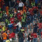 Fútbol colombiano ve "inviable" nueva norma que obliga a contratar seguridad gracias al nuevo código de policía.