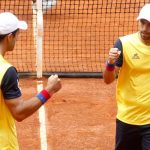 Juan Sebastián Cabal y Robert Farah celebran el triunfo sobre Chile