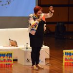 Diana Uribe, presentó su más reciente libro, Contracultura