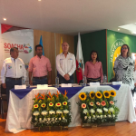 Ministro Gil en graduación de Familias Fuertes en Soacha
