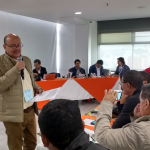 Carlos Rivas presidente de Fecode entrego informe del acuerdo con el Gobierno (2)