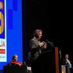 “No hay mayor justicia, señor Fiscal, y sé que estará de acuerdo con esto, que aquella que sirve a la paz”, dijo el Presidente Juan Manuel Santos en el acto de celebración de los 25 años de la Fiscalía General de la Nación.