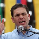 EL MINISTRO COLOMBIANO DE DEFENSA PRESENTA LA NUEVA ESTRATEGIA ANTIDROGAS