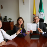 Marta Lucía Ramírez, Iván Duque y Alejandro Ordóñez inscriben coalición de derecha ante la Registraduría - 2018-01-22 16.30.35 (4)