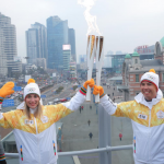 El fuego olímpico a su llegada a Seúl