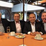 Juan Carlos Sarnari (Ex futbolista), Esteban Jaramillo (Periodista Deportivo), Hernán Peláez (Periodista Deportivo), Pedro González “Don Jediondo” (Humorista)