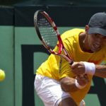 Giraldo perdió ante Pospisil en el primer punto