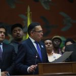Presidente del Congreso Efraín Cepeda 2018-04-09 at 4.50.14 PM (2)