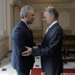 El Presidente Juan Manuel Santos da la bienvenida al Presidente electo, Iván Duque, quien visitó este jueves la Casa de Nariño.
Foto: Nelson Cardenas - SIG
