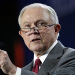 Renunció el fiscal general de EE.UU., Jeff Sessions